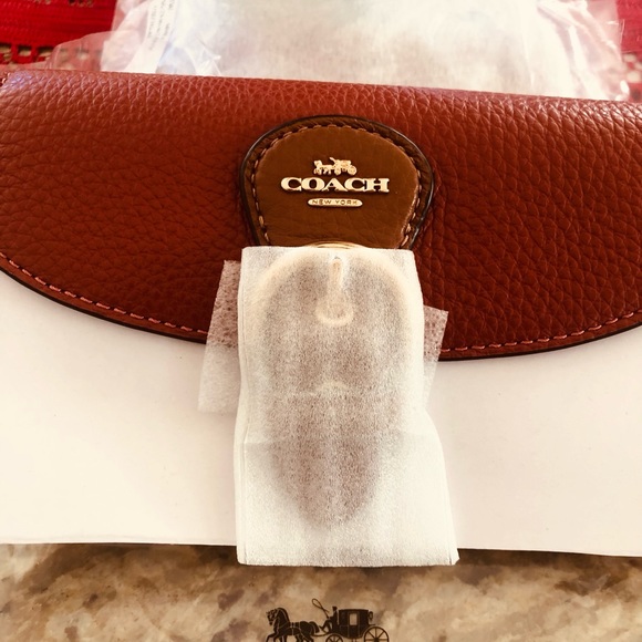 Unique luxury COACH Kleo Wallet In Colorblock 🔥🧡 - Picture 8 of 8